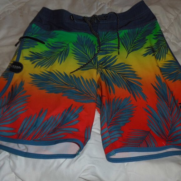 RIP CURL MENS BOARD SHORTS IN MENS SZ 30 - Picture 2 of 9